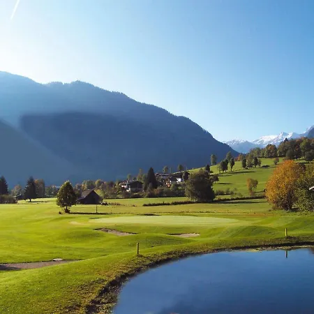 Casa de Férias Pleasant Holiday In With Terrace Wald im Pinzgau